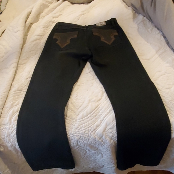 Jeans - Picture 2 of 3